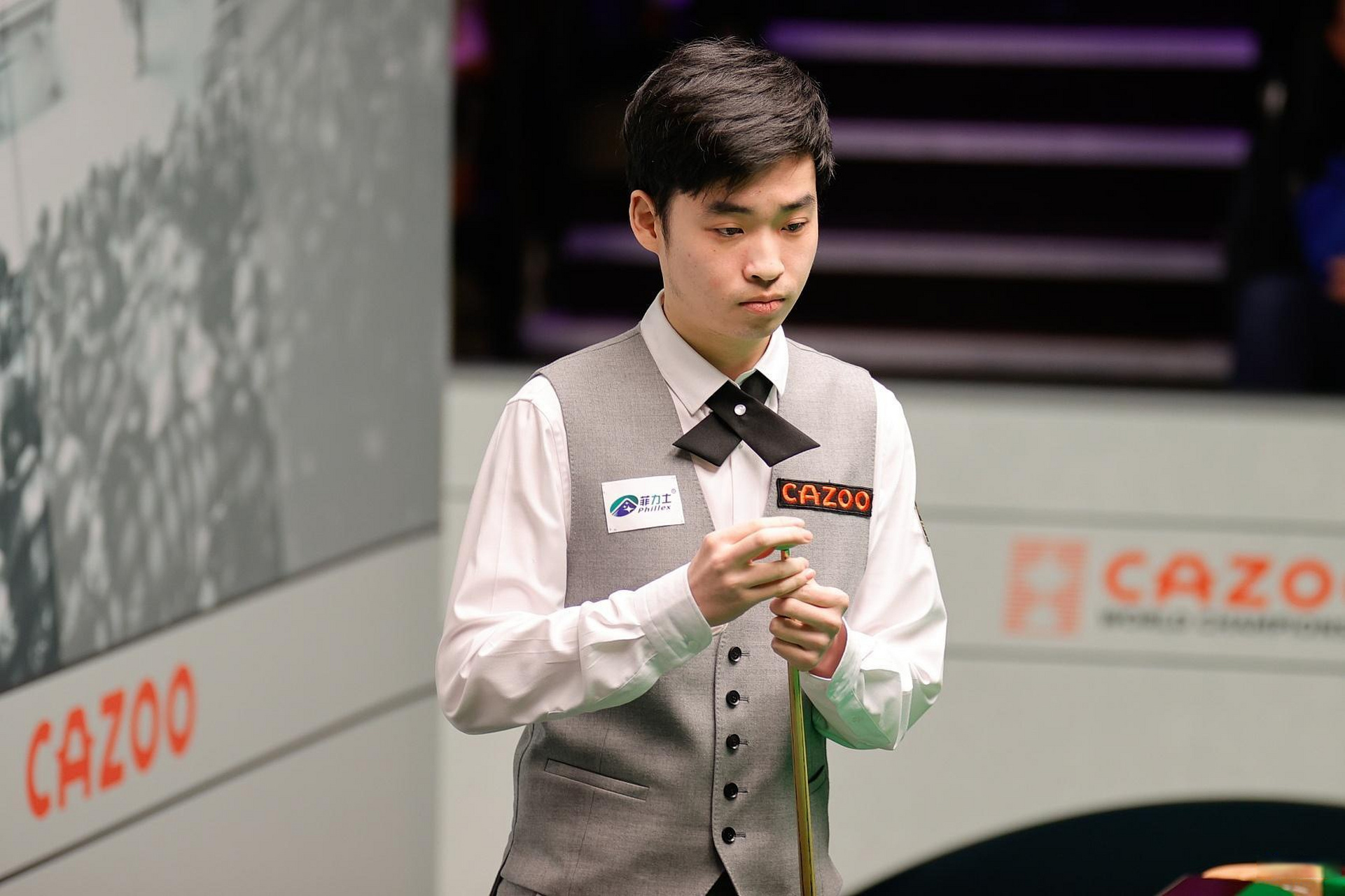 站位靠内 站位靠内